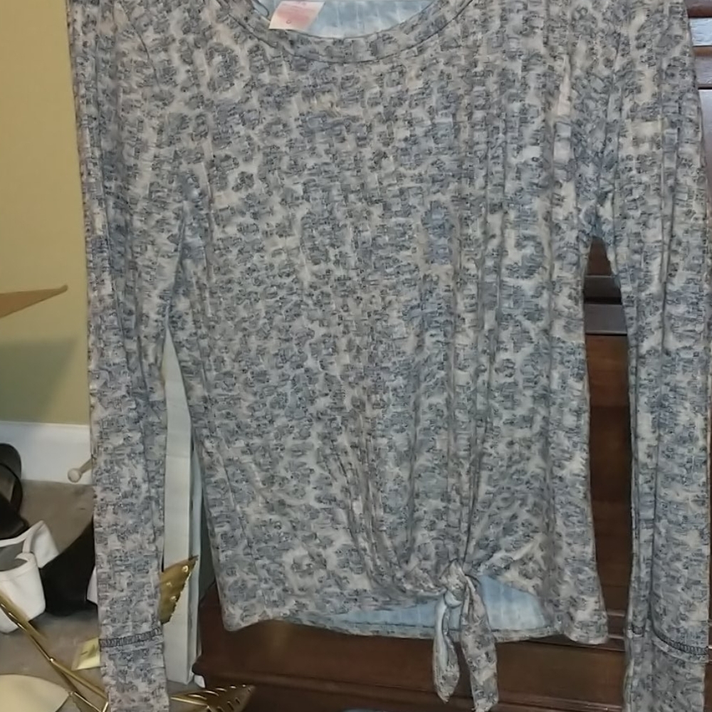 Leopard print tie shirt